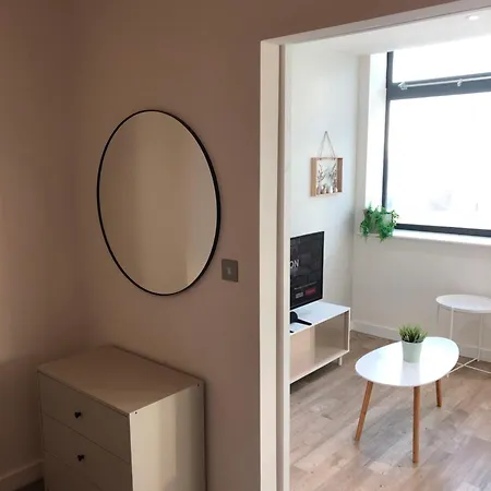 Prime Central-Luxury 1Br Apartment-Free Parking-Fast Wi-Fi Manchester Exterior photo